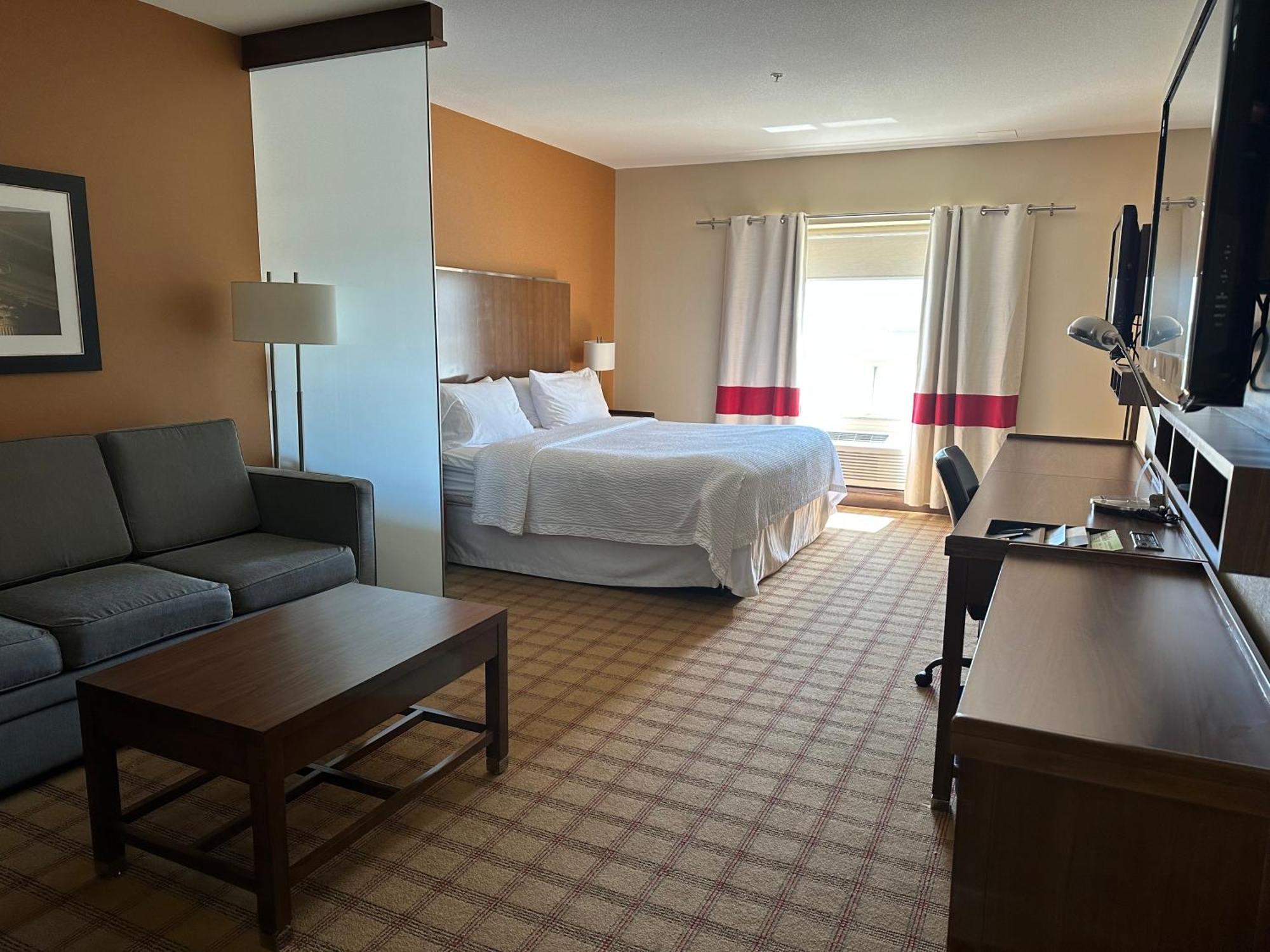 Four Points By Sheraton Edmonton Gateway Экстерьер фото
