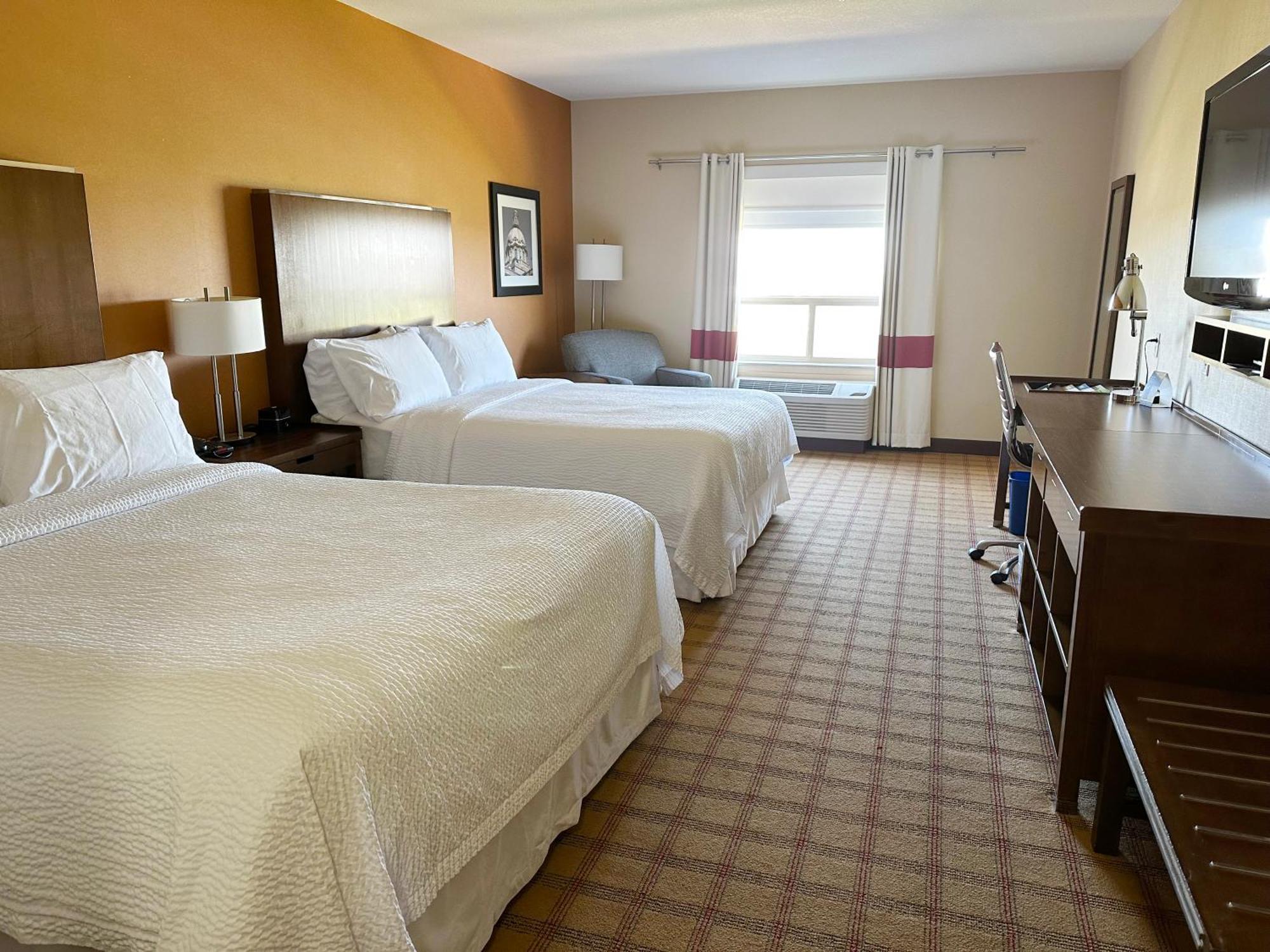 Four Points By Sheraton Edmonton Gateway Экстерьер фото